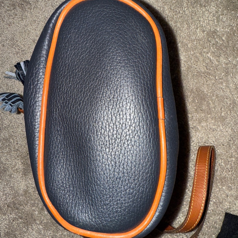 Mini dooney bucket bag - Picture 10 of 13